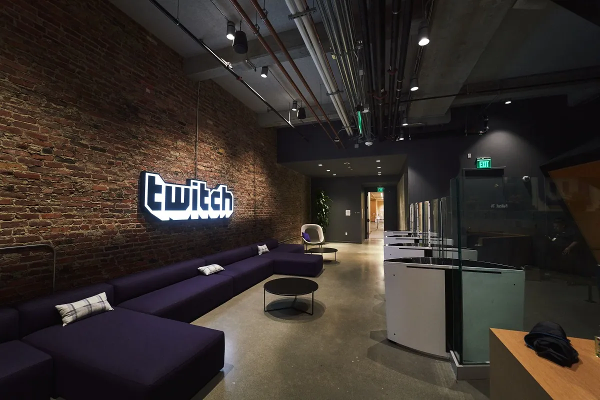 Twitch не будет требовать от сотрудников работать из офиса. #1