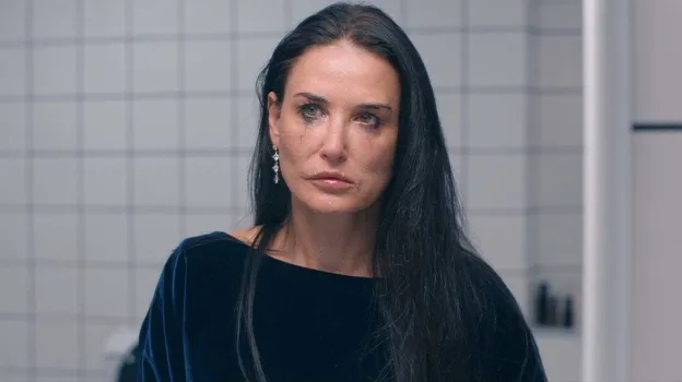Деми Мур понимает что чутка постарела, но это не мешает ей быть hot