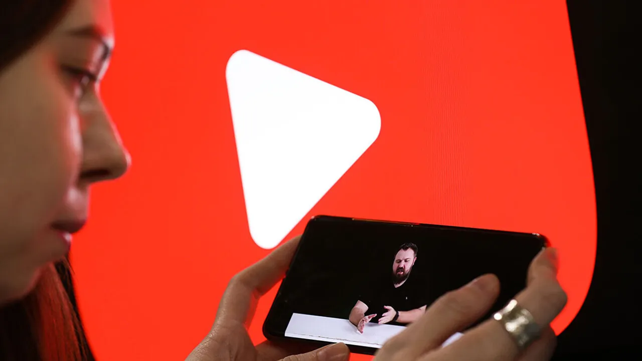 Просмотры длинных роликов на YouTube в России вернулись к показателям 2023 года #1