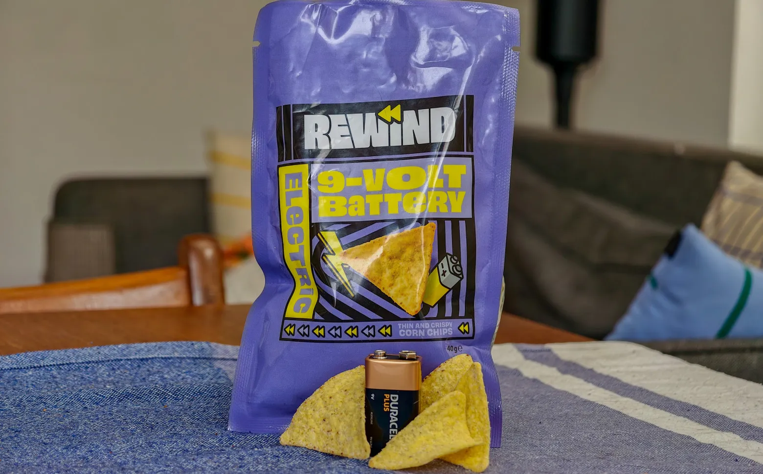Компания Rewind выпустила кукурузные чипсы со вкусом девятивольтовой батарейки #3