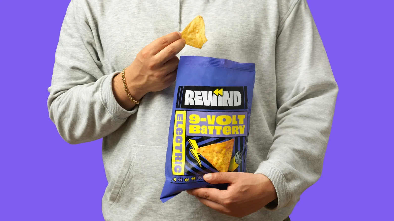 Компания Rewind выпустила кукурузные чипсы со вкусом девятивольтовой батарейки #6