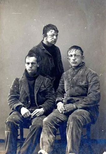 Студенты Принстонского университета №1 после игры в снежки, 1893 год.