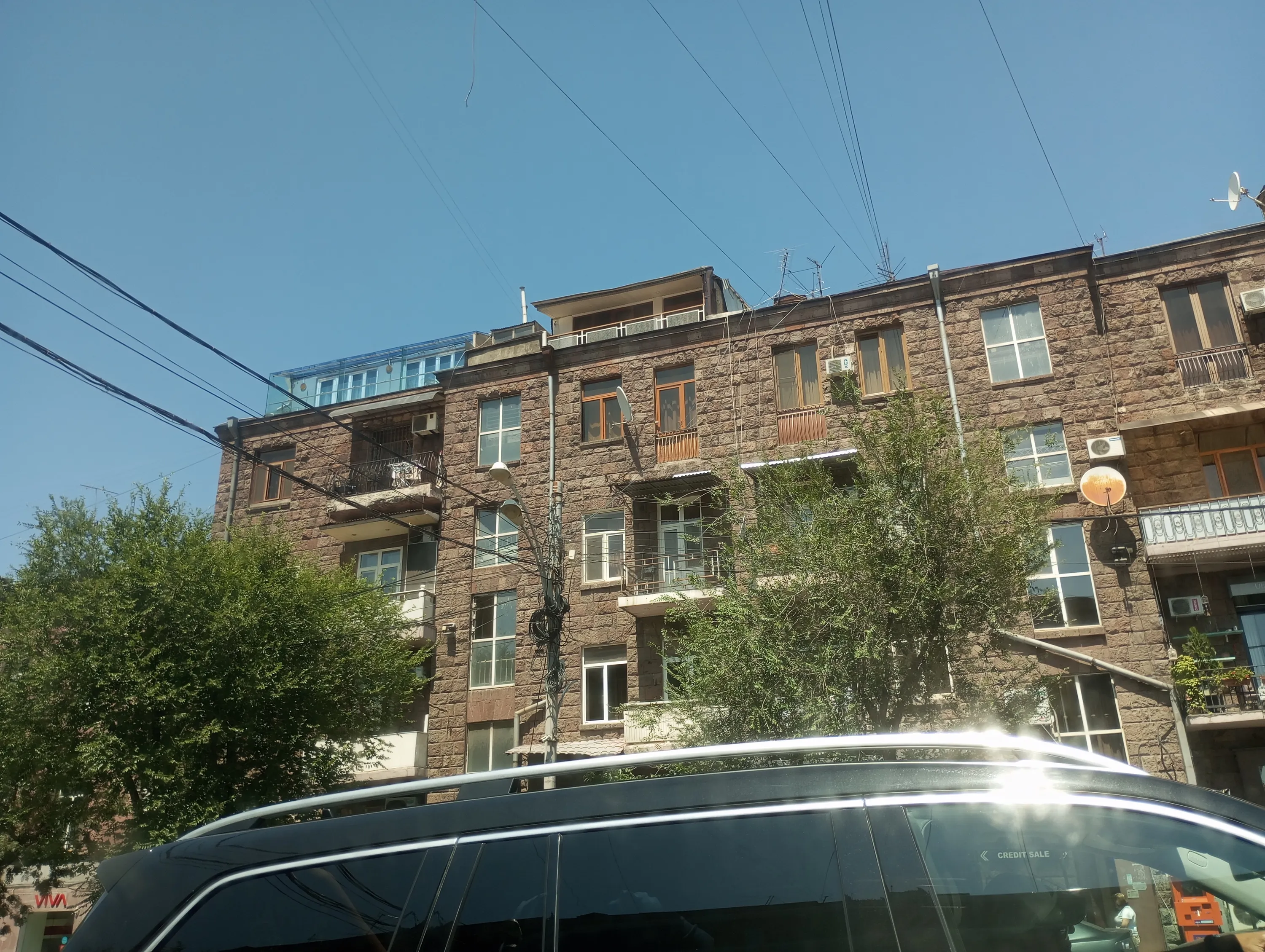 Делюсь местным абсурдом. #3