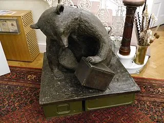 Скульптура в музее Сикорского, Лондон 
