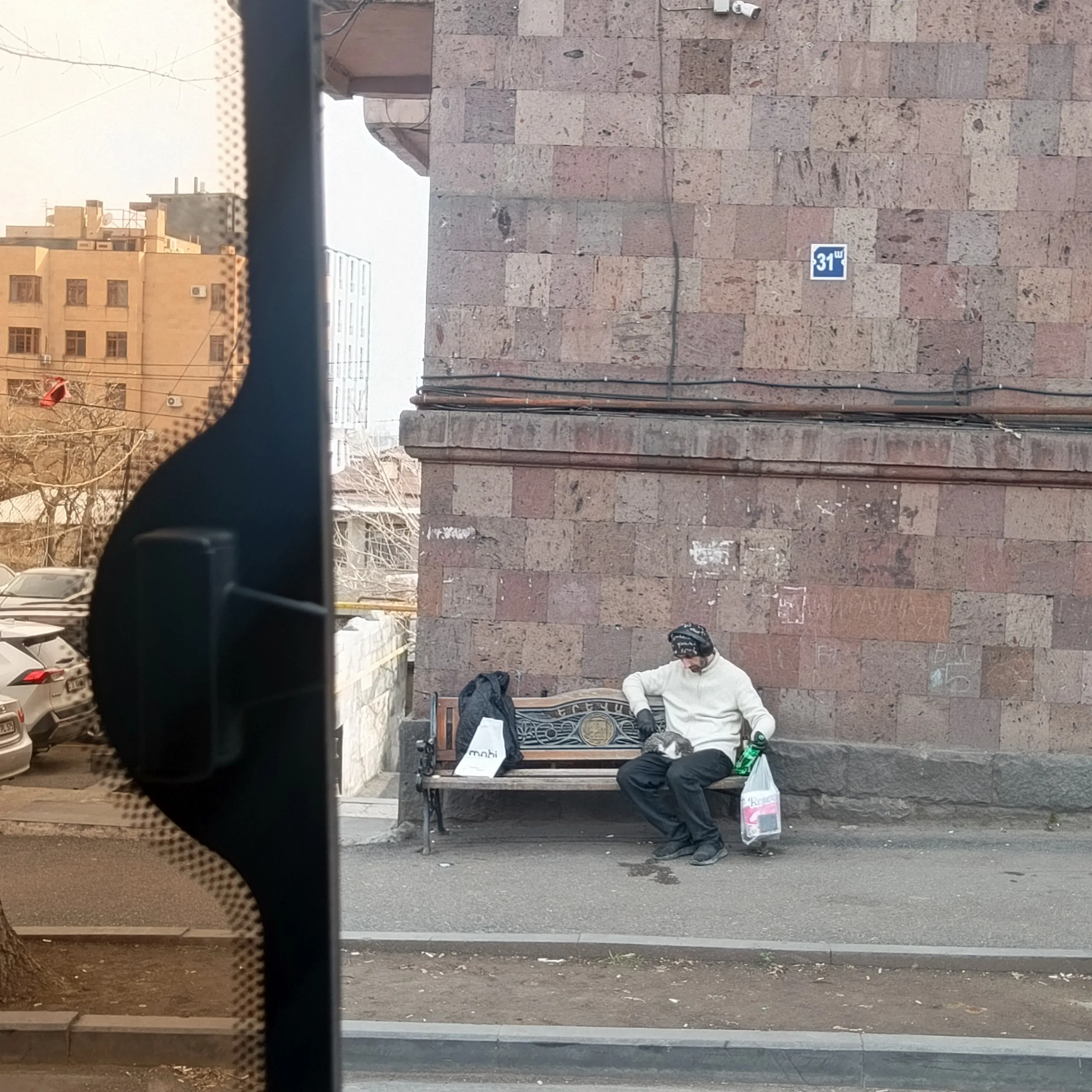 Сфоткала человека без разрешения! #2