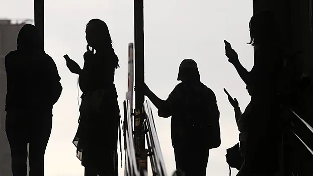 В России до конца 2023 года может появиться отечественный аналог зарубежных смартфонов  #2
