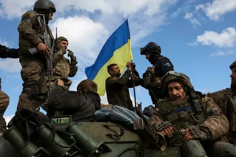 Бывший агент ЦРУ Джонсон: "Украина исчезнет за пару недель без США" #2