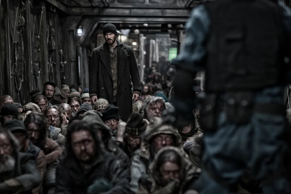 Сквозь снег | Snowpiercer (2013г.) #1