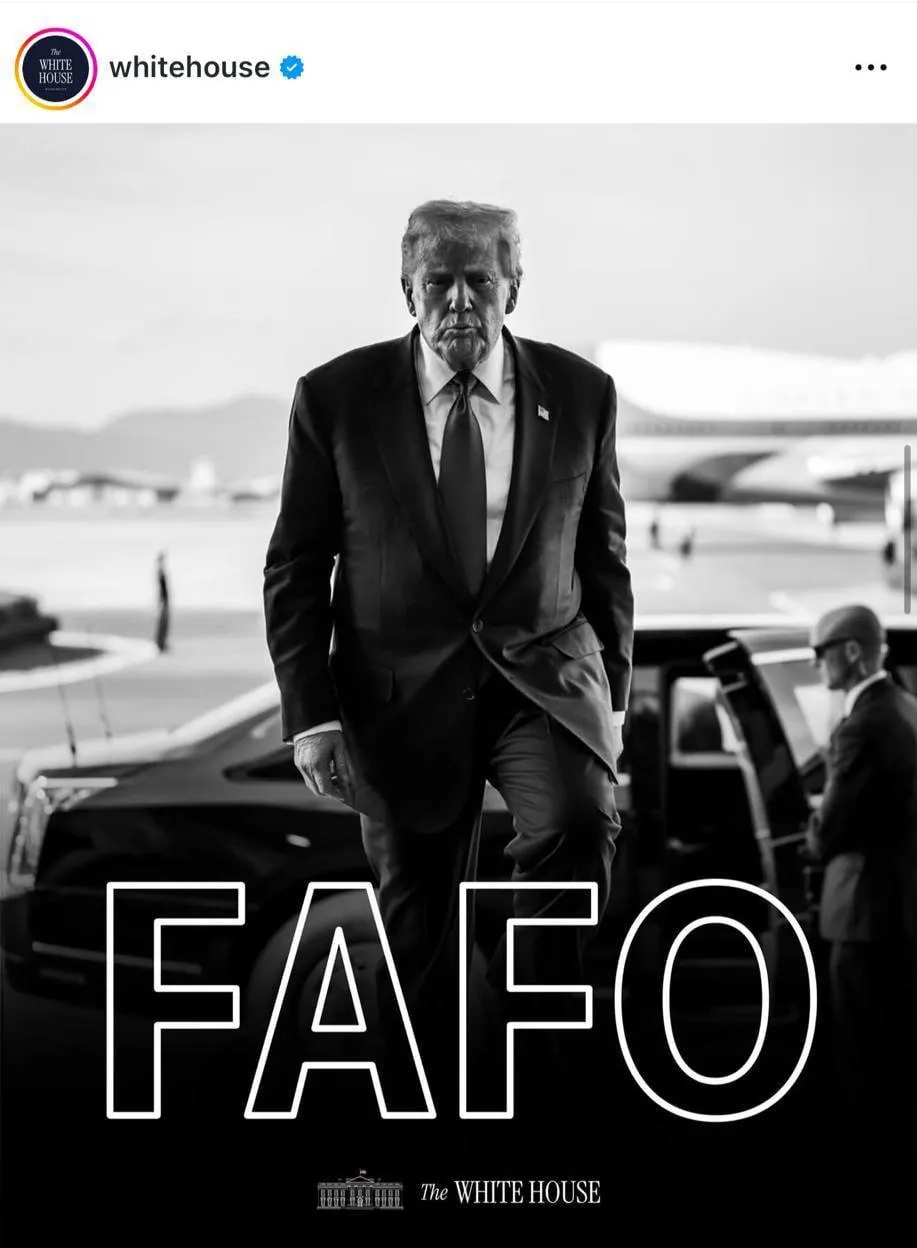 Белый дом разместил чёрно‑белое фото Трампа с аббревиатурой «FAFO»

 #2
