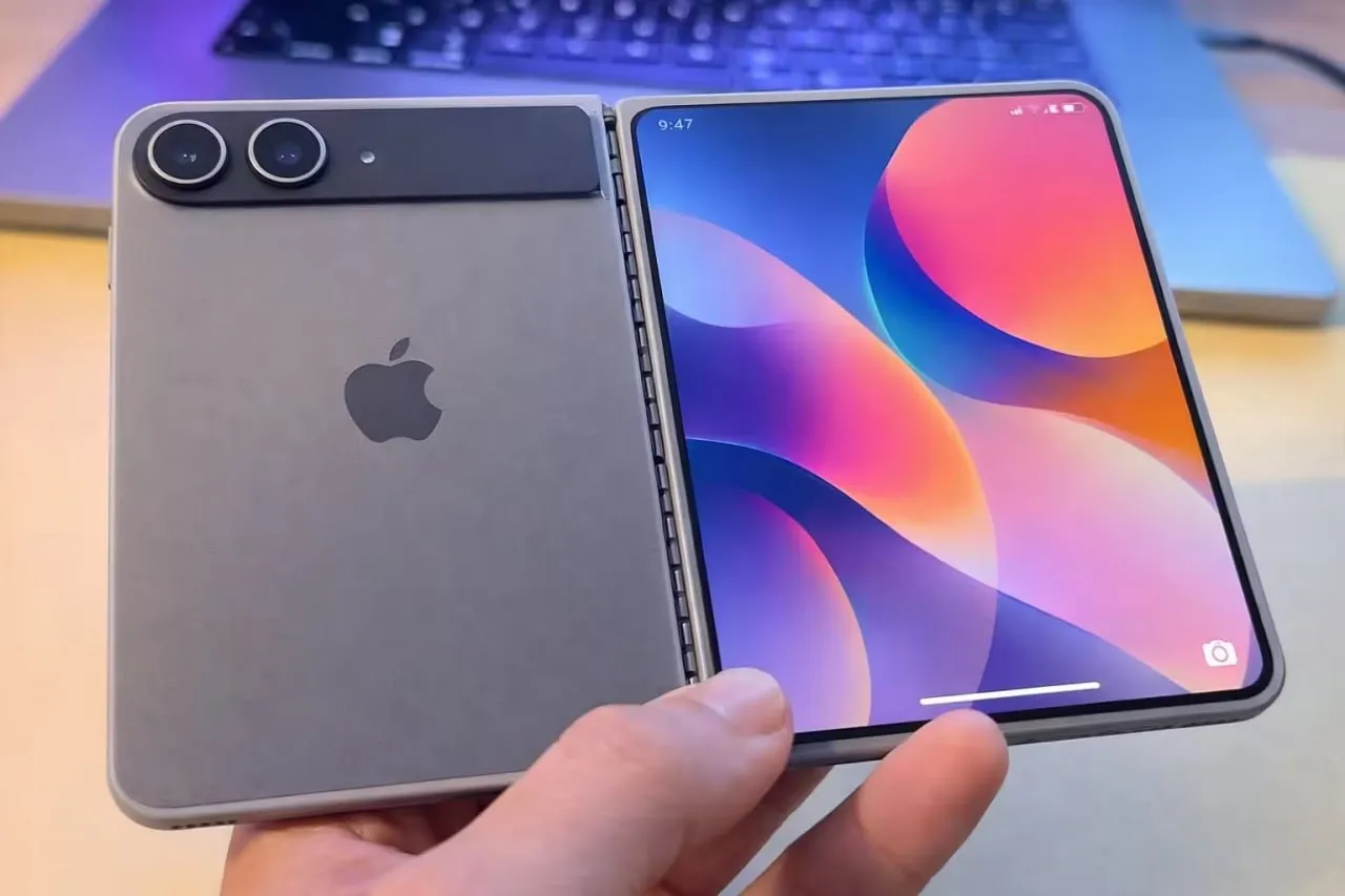 Первые «живые» фото макета складного iPhone Fold и его технические характеристики #2
