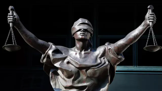 Весы правосудия