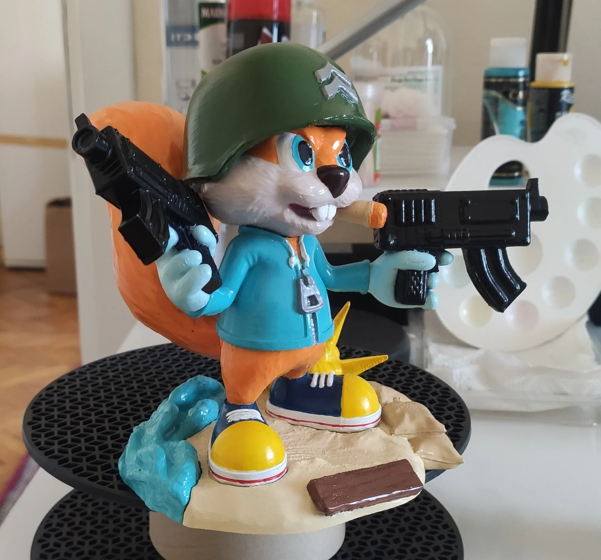 Bee Figures - Conker - Conker’s Bad Fur Day #14