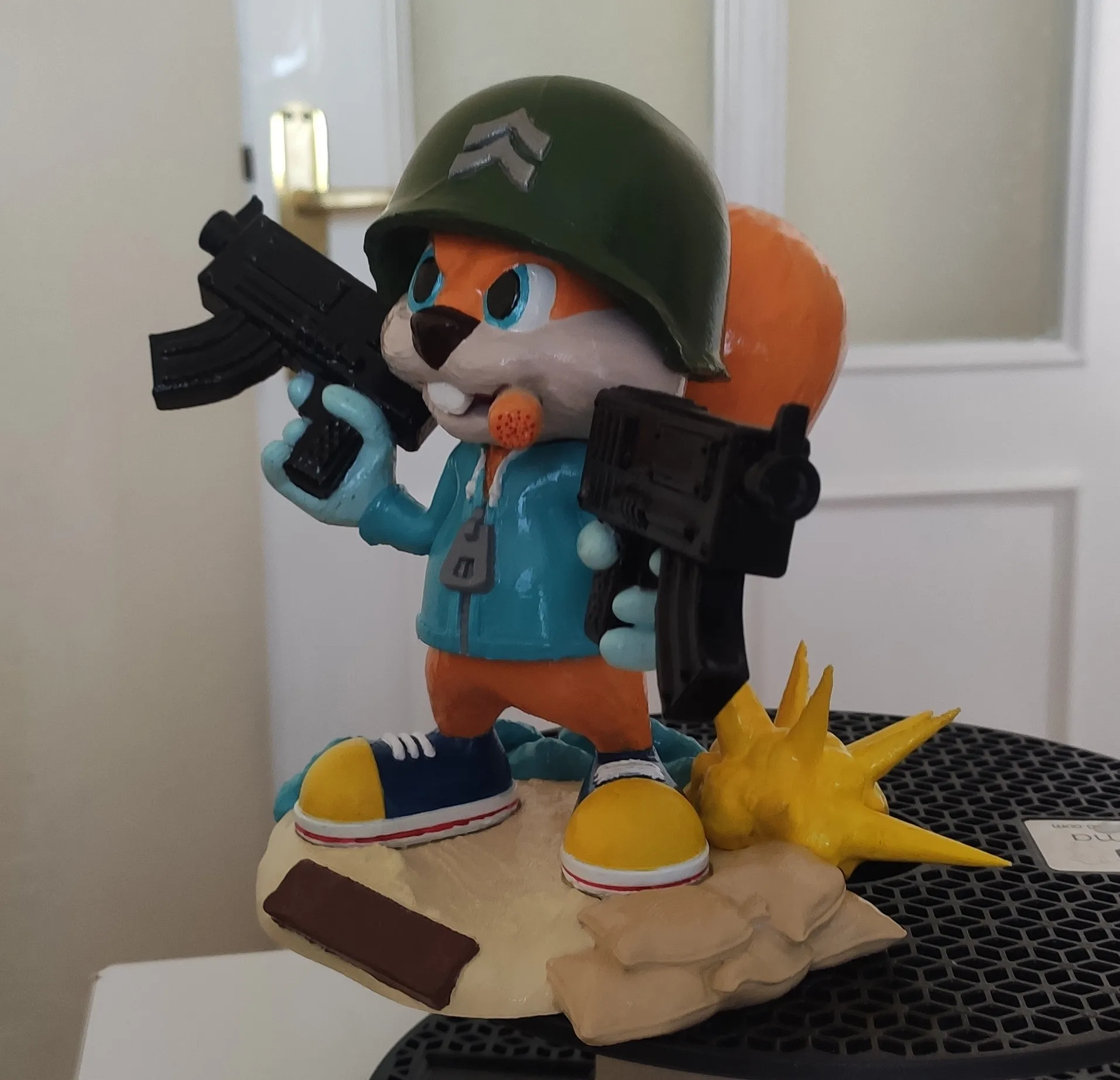 Bee Figures - Conker - Conker’s Bad Fur Day #15