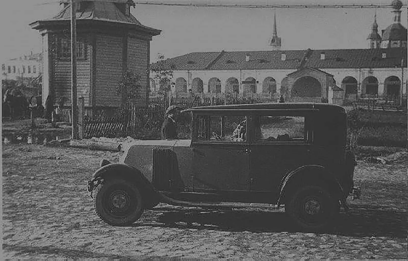 Автомобиль "Рено", купленный Маяковским в 1928 году в Париже